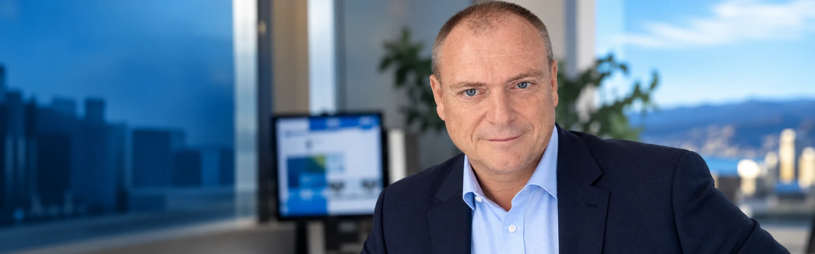 Michael Klewer, Microsoft Architect and Senior Consultant, in a modern office setting